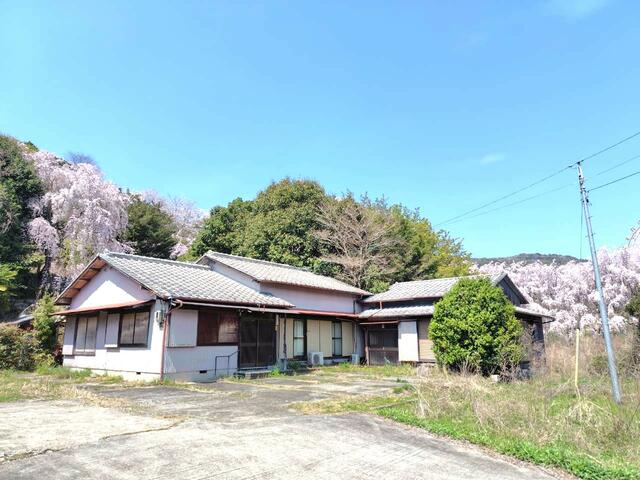 徳島県徳島市の一戸建て | 1000万円 | 4SDK | 10229.97m² | Akiyama house finder