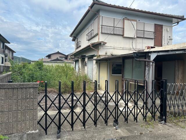 detached 徳島県名西郡石井町石井字石井 地図を見る