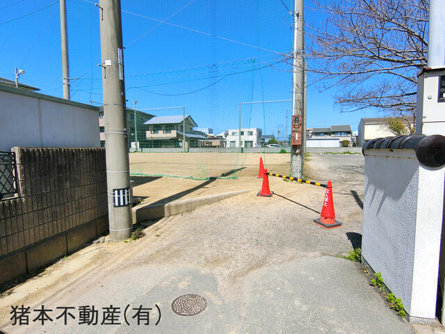 現地土地／市道からの進入口