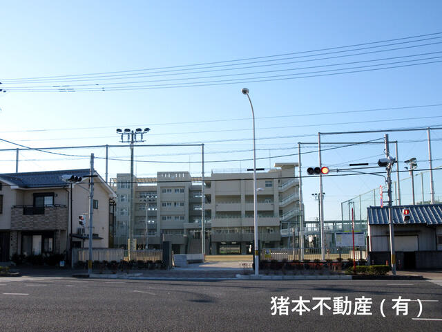 徳島市立沖洲小学校 (1,060m)