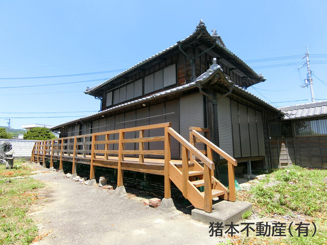 detached 徳島県阿波市土成町土成字実安 地図を見る