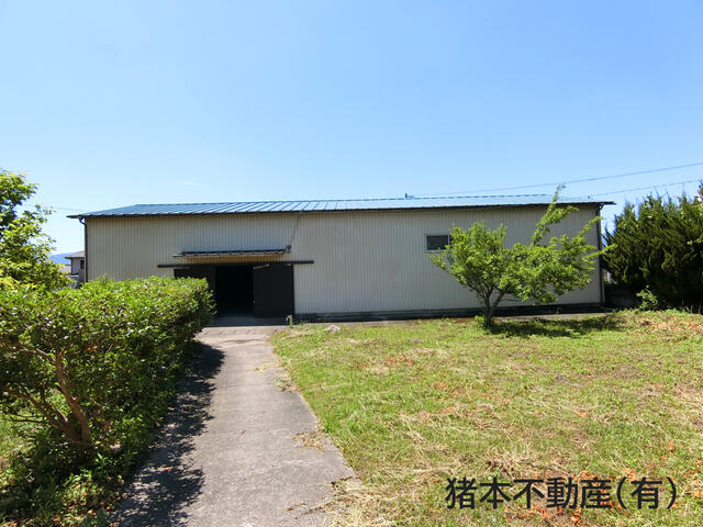 detached 徳島県阿波市土成町土成字実安 地図を見る