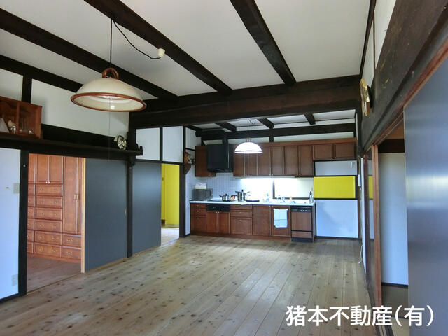 detached 徳島県阿波市土成町土成字実安 地図を見る