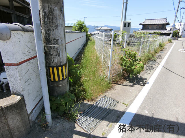 detached 徳島県阿波市土成町土成字実安 地図を見る