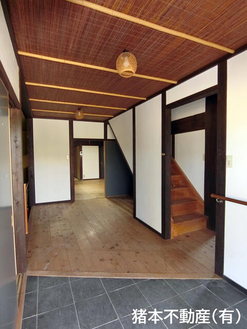 detached 徳島県阿波市土成町土成字実安 地図を見る
