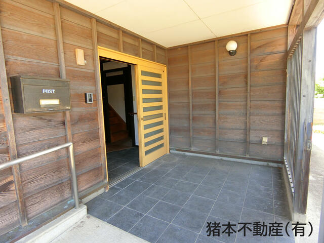 detached 徳島県阿波市土成町土成字実安 地図を見る