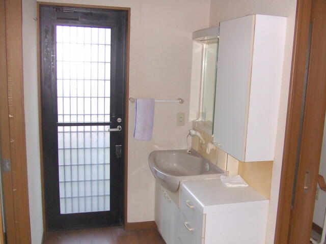 detached 徳島県小松島市坂野町字か里や開 地図を見る