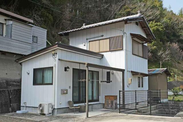 detached 徳島県三好市池田町白地本名 地図を見る