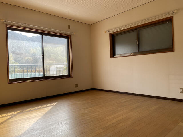 detached 徳島県名西郡石井町石井字城ノ内 地図を見る