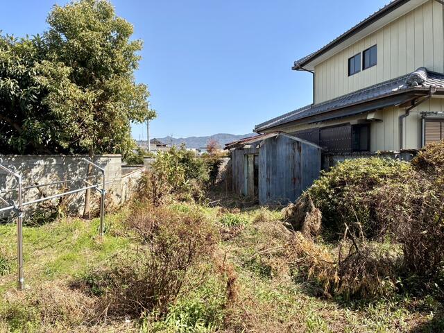detached 徳島県吉野川市鴨島町西麻植字広畑 地図を見る