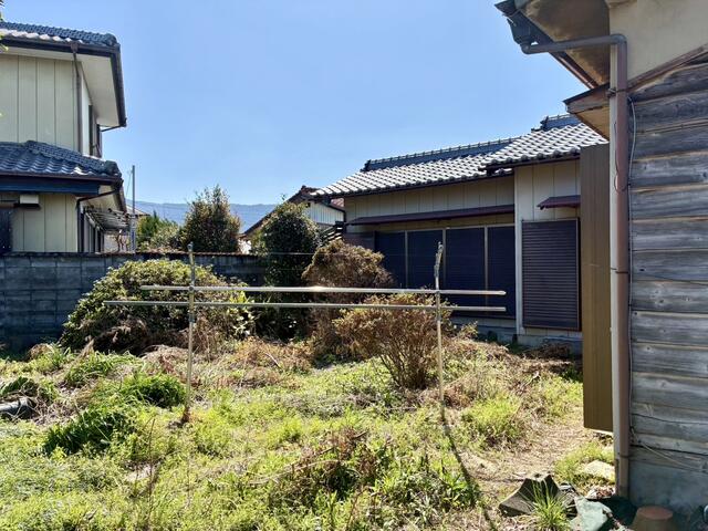 detached 徳島県吉野川市鴨島町西麻植字広畑 地図を見る