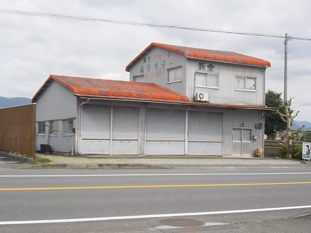 徳島県吉野川市の一戸建て | 1000万円 | 3DK | 256.56m² | Akiyama house finder