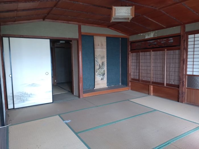 detached 徳島県阿波市土成町土成字大木