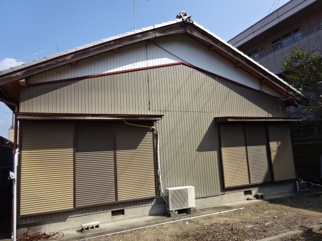 徳島県吉野川市の一戸建て | 438万円 | 4DK | 296.33m² | Akiyama house finder