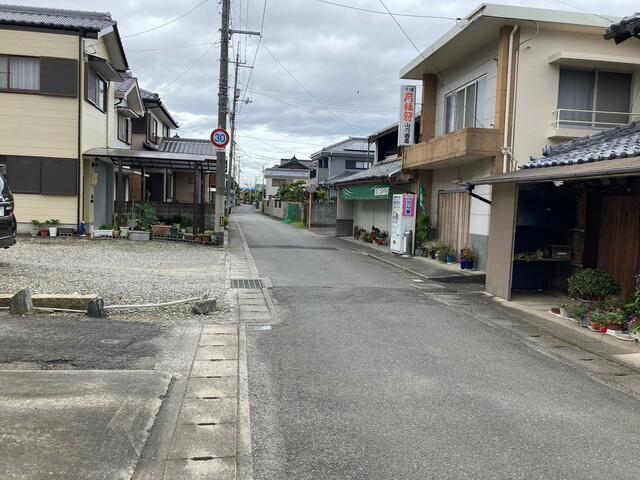 detached 徳島県名西郡石井町浦庄字上浦 地図を見る
