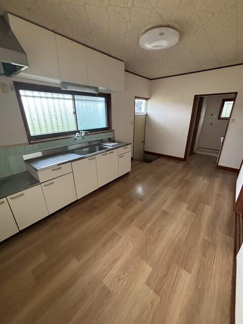 detached 徳島県板野郡藍住町東中富字朏傍示 地図を見る