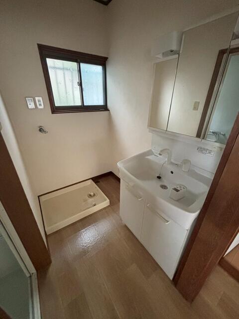 detached 徳島県板野郡藍住町東中富字朏傍示 地図を見る