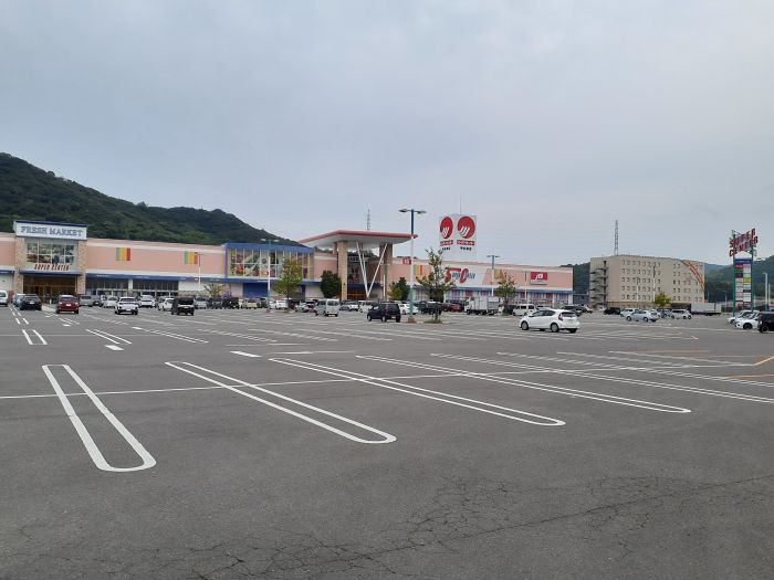マルナカ宇多津店 (2,000m)