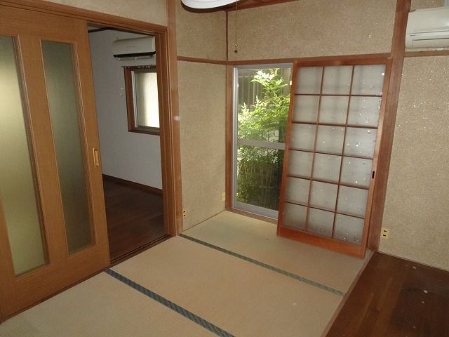 detached 徳島県小松島市小松島町字南開 地図を見る