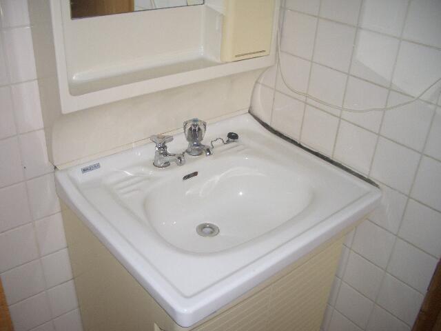 detached 徳島県小松島市小松島町字今開 地図を見る