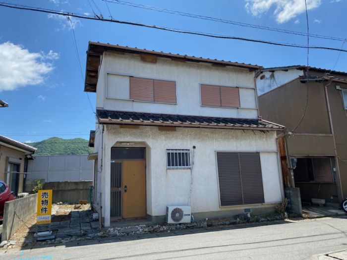 徳島県徳島市の一戸建て | 250万円 | 3DK | 107.64m² | Akiyama house finder