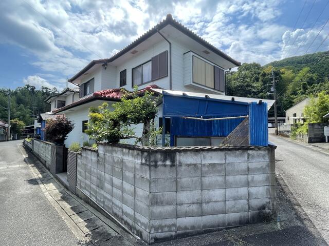 detached 徳島県名西郡石井町石井字石井 地図を見る