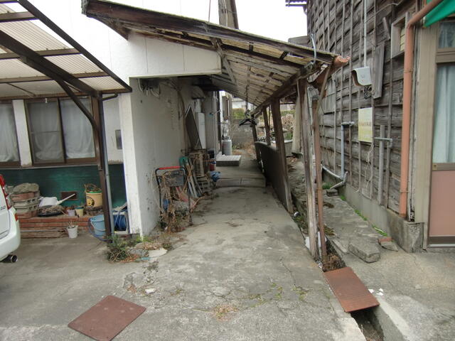 detached 徳島県阿波市市場町市場字上野段 地図を見る