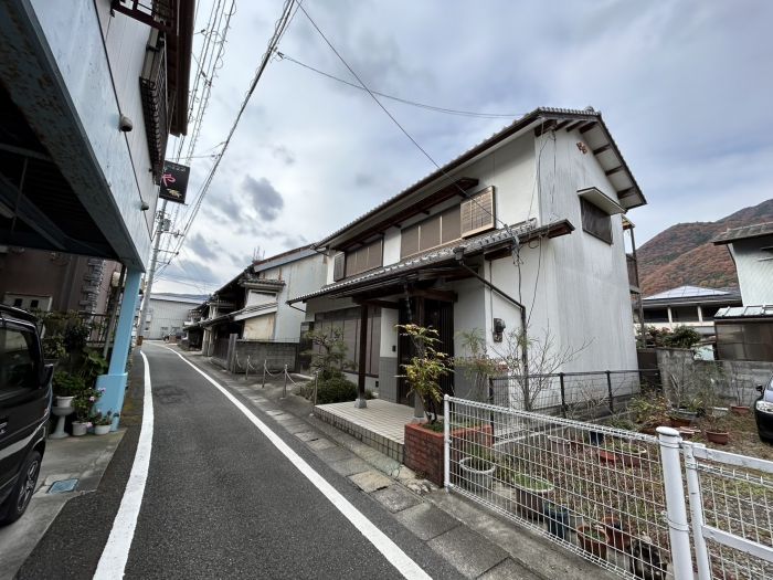 detached 徳島県三好市池田町マチ 地図を見る