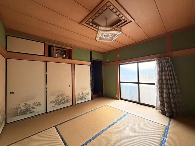 detached 徳島県三好市三野町太刀野山