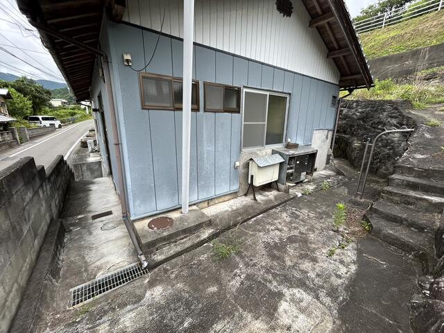 detached 徳島県三好市池田町中西イバ