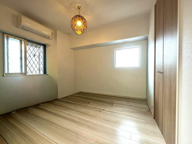 リビング以外の居室／洋室６．０帖