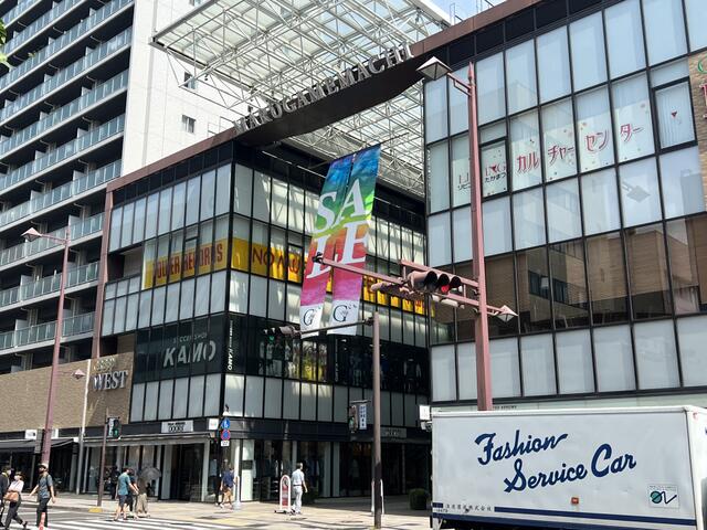 丸亀町商店街 (800m)