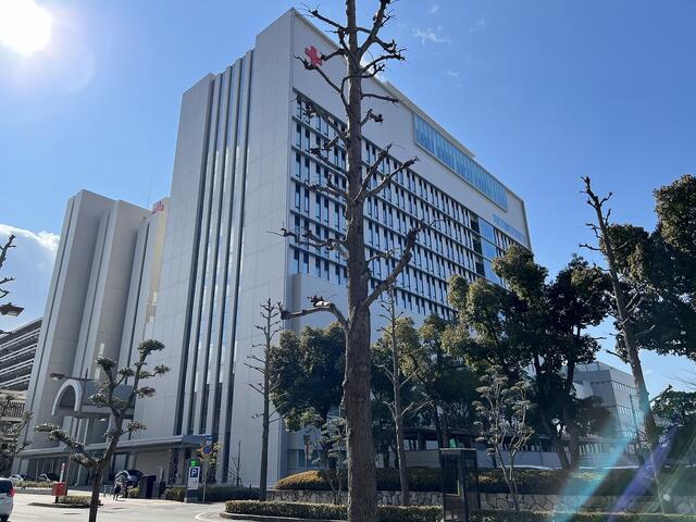 高松赤十字病院 (700m)