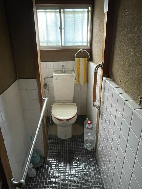 トイレ／水栓トイレ　便座交換で機能追加可能