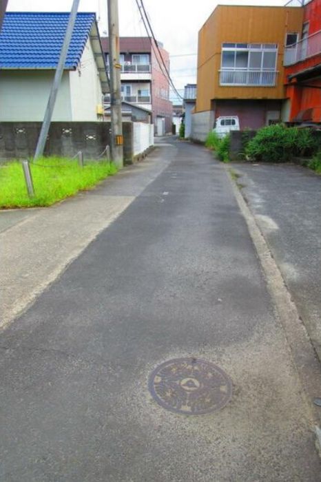 現地写真（前面道路含む）
