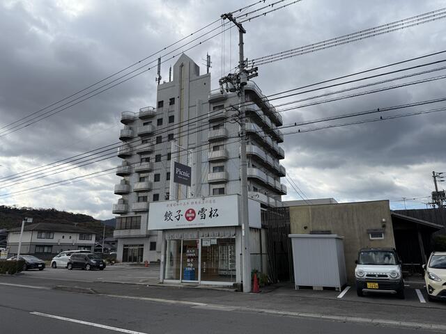 現地（外観）／マンション前面です。