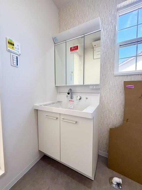 洗面台・洗面所／２階