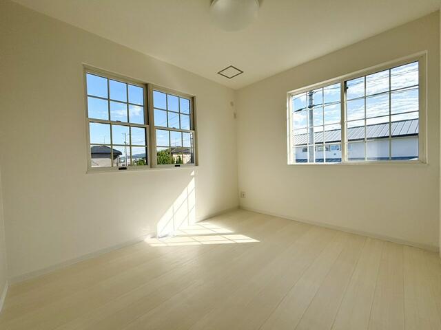 リビング以外の居室／２階南東側洋室