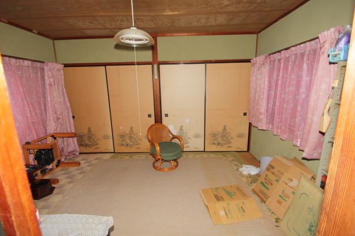 ＤＫ横の部屋（増築部）