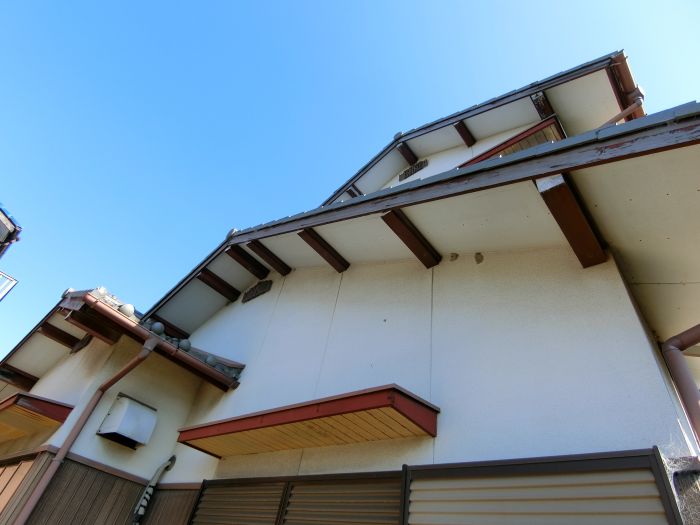 建物裏側軒天状況