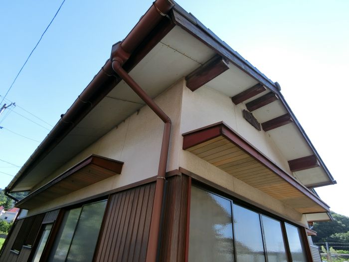 建物横側軒天状況