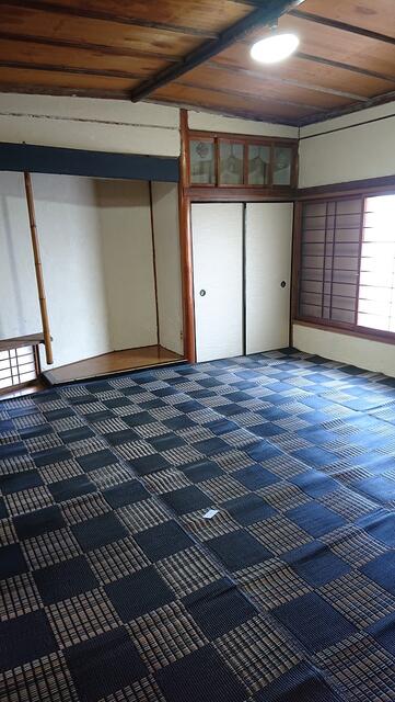 リビング以外の居室／現賃借人入居前（約６年前）の写真です。