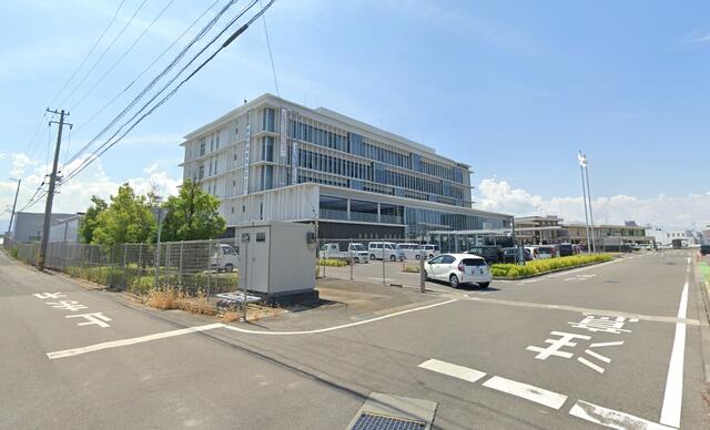 観音寺市役所 (1,906m)