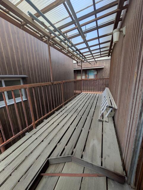 バルコニー／２階