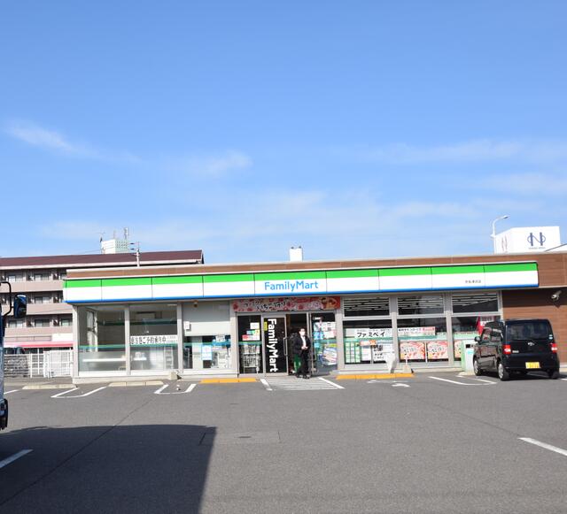 ファミリーマート宇多津駅東店 (252m)