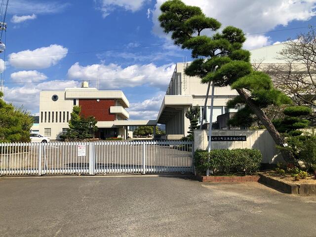 まんのう町立満濃南小学校 (1,288m)