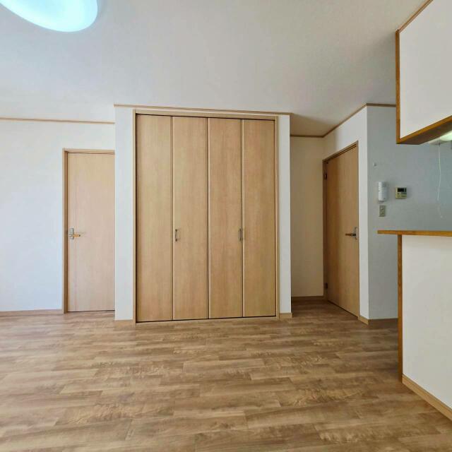 リビング以外の居室／１４帖のＬＤＫ