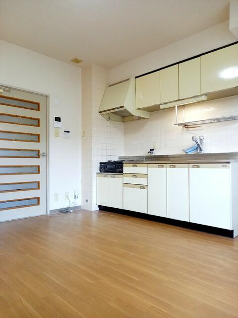 キッチン／ダイニングキッチン