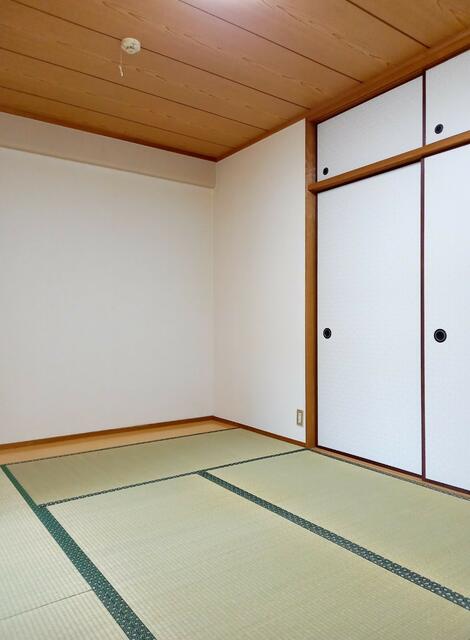 リビング以外の居室／和室６畳