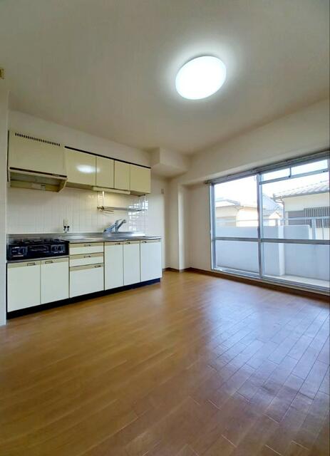 キッチン／ダイニングキッチン